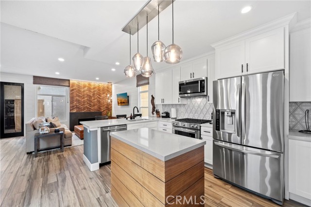 310 18th Street, Huntington Beach CA: https://media.crmls.org/medias/ee66ff60-5fac-4edc-b360-6b0fc8dd5632.jpg