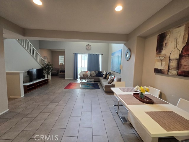 1865 Orizaba Avenue, Signal Hill CA: https://media.crmls.org/medias/ee67212e-12a8-41a3-bdfa-89aa498d841b.jpg