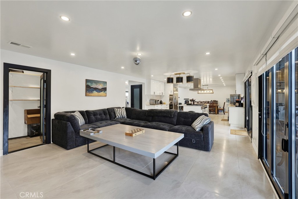 MLS #OC26160501 image #14