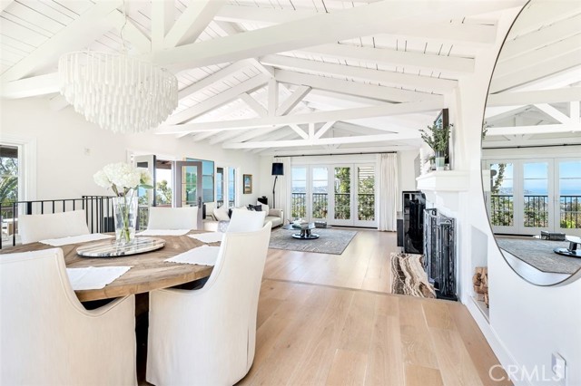 802 Rembrandt Drive, Laguna Beach CA: https://media.crmls.org/medias/ee675a0a-7445-457b-891a-e0da423e5ca6.jpg