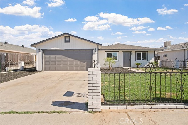 1757 Hickory Avenue, Livingston CA: https://media.crmls.org/medias/ee67bce4-a906-4c80-9110-61b08329fea7.jpg