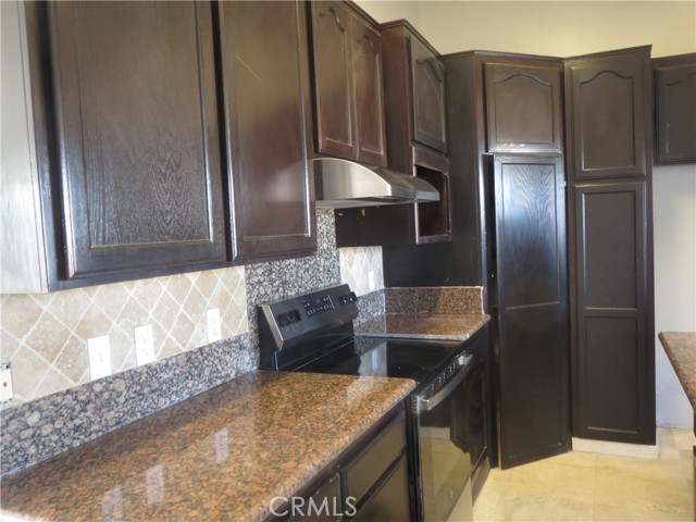 10330 Shasta, Phelan CA: https://media.crmls.org/medias/ee67c536-4d30-4468-bdf9-436450ea6353.jpg
