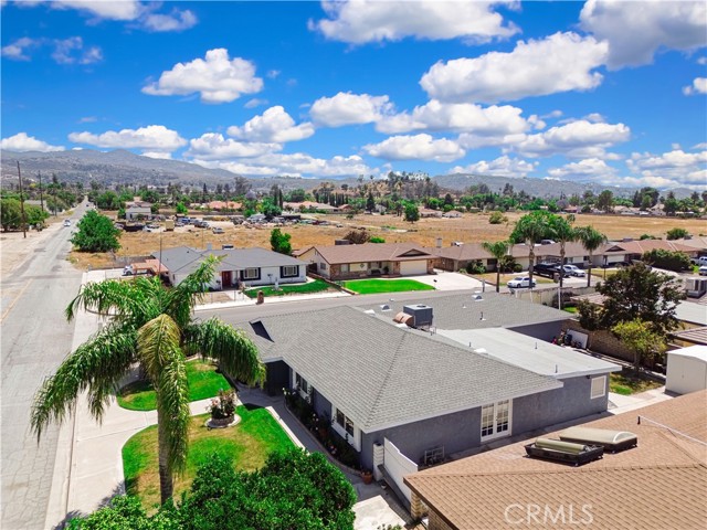 26363 Hemet Street, Hemet CA: https://media.crmls.org/medias/ee68238d-fbc4-446b-9460-bf0ac65b44ca.jpg