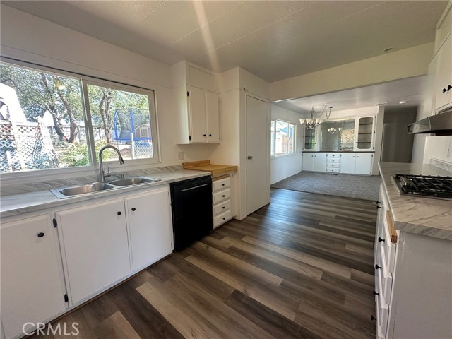 Detail Gallery Image 11 of 31 For 49 Greenbrier Dr, Oroville,  CA 95966 - 3 Beds | 2 Baths