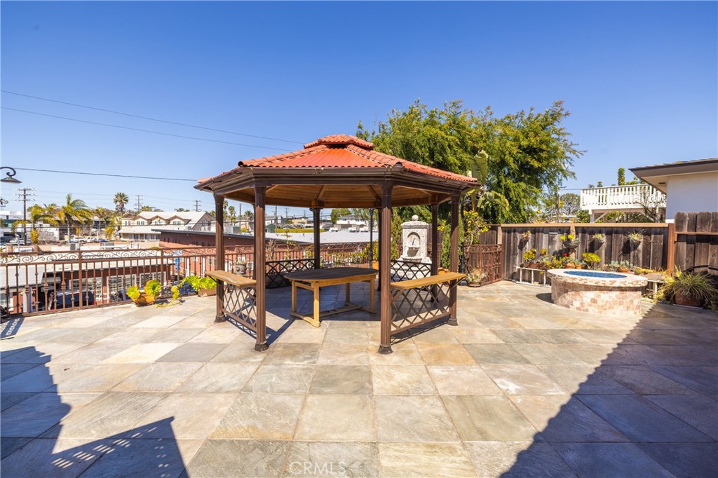 401 Holmwood Drive
