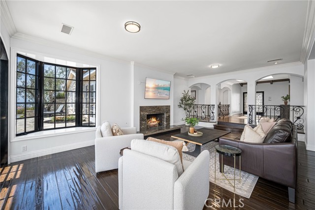 Detail Gallery Image 6 of 51 For 1541 Dolphin, Corona Del Mar,  CA 92625 - 3 Beds | 3/1 Baths