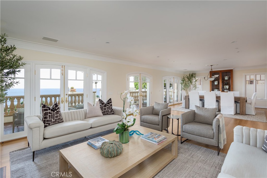 Ee6a0231 40a4 4e44 Bdcd 7a6aa430d6cb