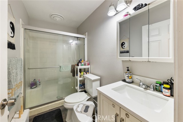 8963 Bold Ruler Lane, Jurupa Valley CA: https://media.crmls.org/medias/ee6b1aa6-0a68-4745-92e1-b1c3072c0f0e.jpg