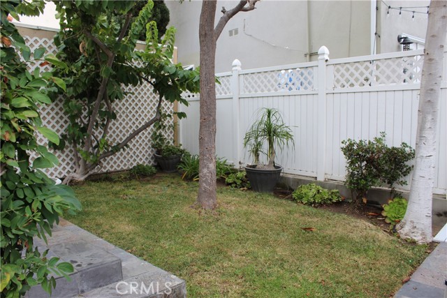 500 N Irena Avenue, Redondo Beach CA: https://media.crmls.org/medias/ee6b96fa-16af-4200-92e8-98da169ad991.jpg