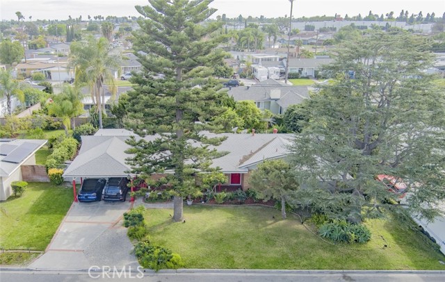 Detail Gallery Image 3 of 32 For 9862 Royal Palm, Garden Grove,  CA 92841 - 3 Beds | 2 Baths