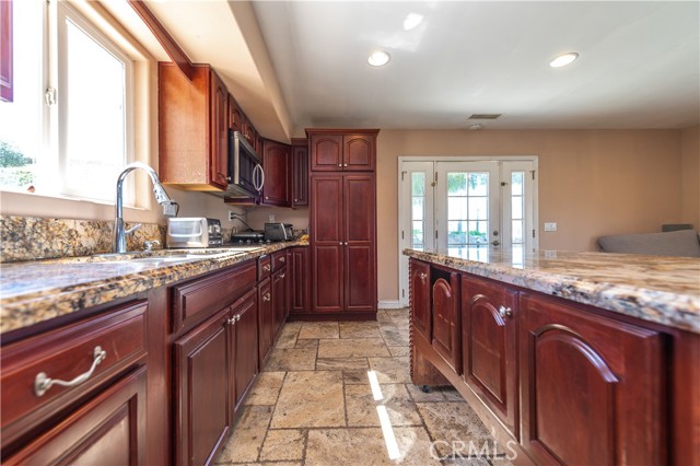32375 Sage Road, Hemet CA: https://media.crmls.org/medias/ee6c1788-aee3-4ca0-9369-fd23bbf22164.jpg