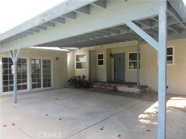 Detail Gallery Image 2 of 15 For 6446 Mclennan Ave, Van Nuys,  CA 91406 - 3 Beds | 1/1 Baths
