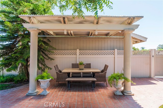 2878 2nd Street, Norco CA: https://media.crmls.org/medias/ee6c679c-53c1-41e8-9583-1dfdc1d868f1.jpg