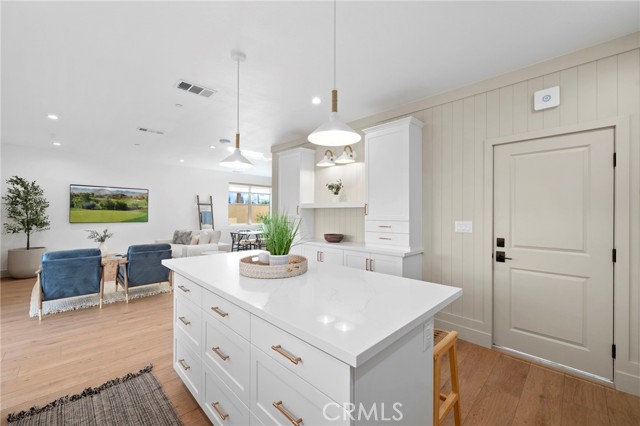 16223 Orizaba Avenue, Paramount CA: https://media.crmls.org/medias/ee6e47d8-9e34-4290-99a9-f01dd21df2f1.jpg