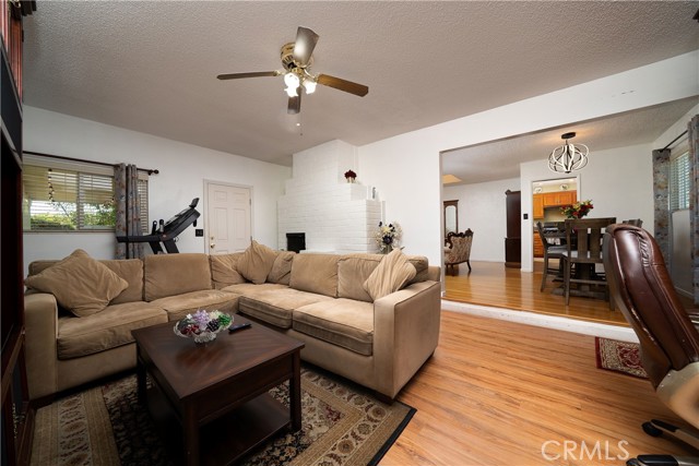 1626 Grove Place, Fullerton CA: https://media.crmls.org/medias/ee6e4ef0-cd9c-4467-87db-034a668e7864.jpg
