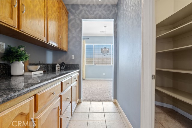Detail Gallery Image 9 of 39 For 9600 Lake Superior Dr, Bakersfield,  CA 93312 - 4 Beds | 3/1 Baths