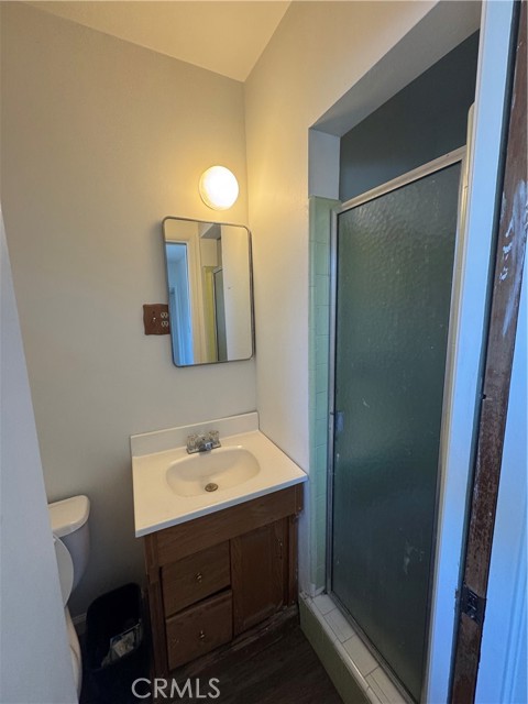 1004 Paloma Street, Bakersfield CA: https://media.crmls.org/medias/ee70c917-2c5b-4852-971f-0eb804c358fd.jpg