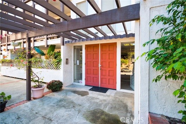 Detail Gallery Image 8 of 34 For 6124 Buckingham, Culver City,  CA 90230 - 1 Beds | 1 Baths