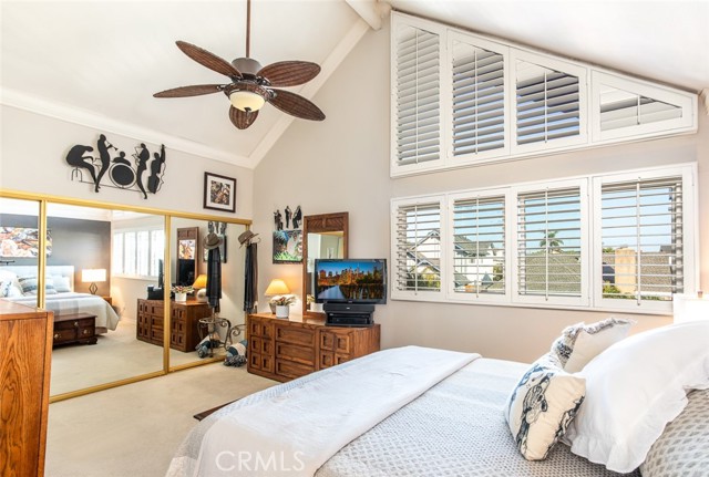 22435 Silver Spur, Lake Forest CA: https://media.crmls.org/medias/ee715f90-b2c2-4b7b-bcd0-0c8d8dd78803.jpg