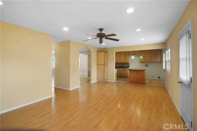 Detail Gallery Image 10 of 23 For 4819 Halison St, Torrance,  CA 90503 - 3 Beds | 2 Baths