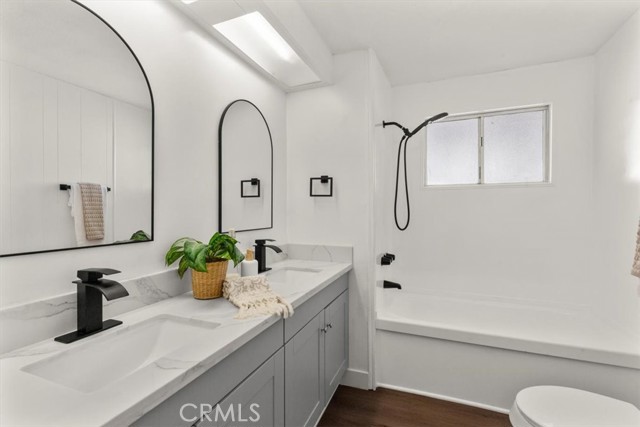 Detail Gallery Image 15 of 36 For 300 N Rampart St #127,  Orange,  CA 92868 - 4 Beds | 2 Baths