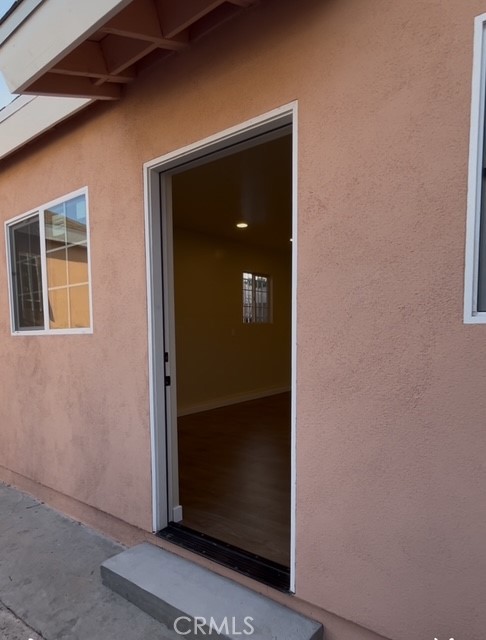 1052 W 109th Place, Los Angeles CA: https://media.crmls.org/medias/ee7345f8-76ae-472d-b431-a40922aafcf5.jpg