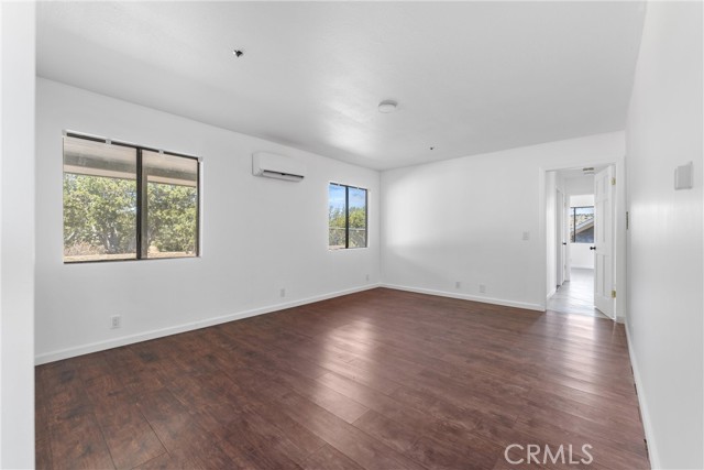 29405 123rd E Street, Pearblossom CA: https://media.crmls.org/medias/ee738447-43ee-49a9-838d-8c04868ec286.jpg