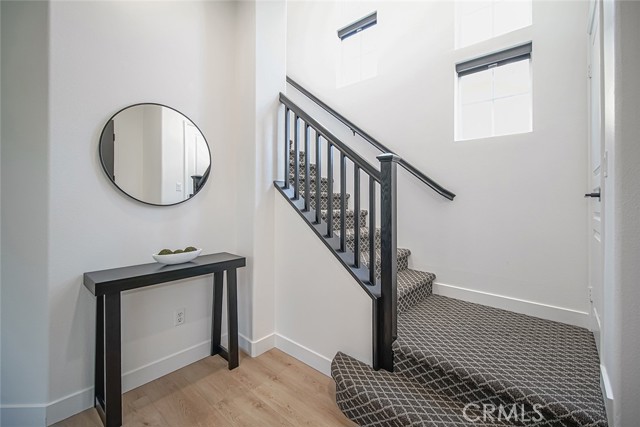 Detail Gallery Image 35 of 58 For 542 Arbor Ct, Simi Valley,  CA 93065 - 4 Beds | 2/1 Baths