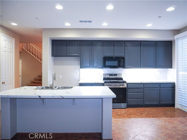 Detail Gallery Image 5 of 18 For 4792 Parkscape, Riverside,  CA 92505 - 5 Beds | 4 Baths