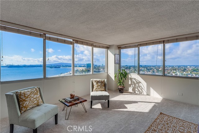 2999 E Ocean Boulevard, Long Beach CA: https://media.crmls.org/medias/ee746008-6603-4b1b-b10d-ed747d21c34f.jpg