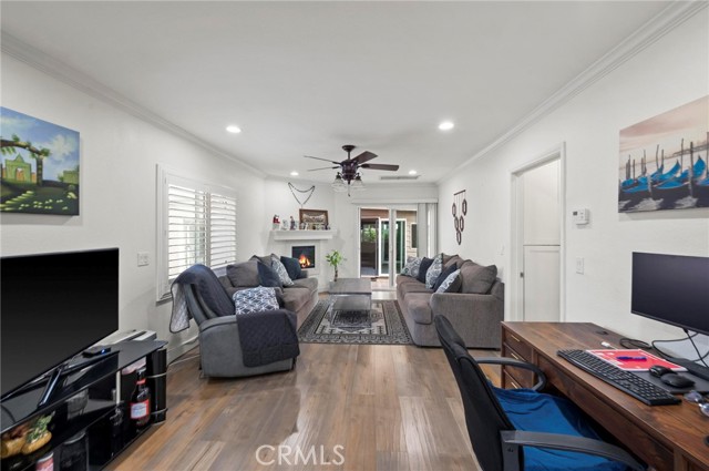 Detail Gallery Image 18 of 50 For 2072 Redondo Beach Bld, Torrance,  CA 90504 - 3 Beds | 2 Baths