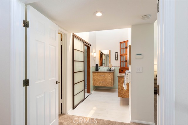 481 Kakkis Drive, Long Beach CA: https://media.crmls.org/medias/ee74744d-9396-4a38-aad7-bfc8de31ef53.jpg