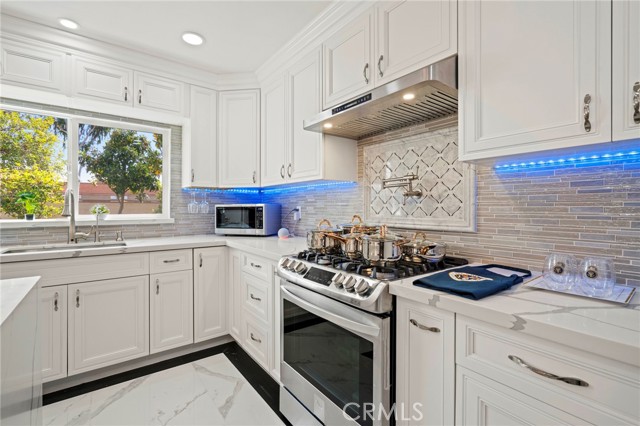 Detail Gallery Image 14 of 37 For 20824 Fuero Dr, Walnut,  CA 91789 - 5 Beds | 6 Baths