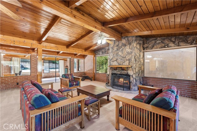 Detail Gallery Image 25 of 75 For 11950 Sierra Hwy, Agua Dulce,  CA 91390 - 3 Beds | 4 Baths