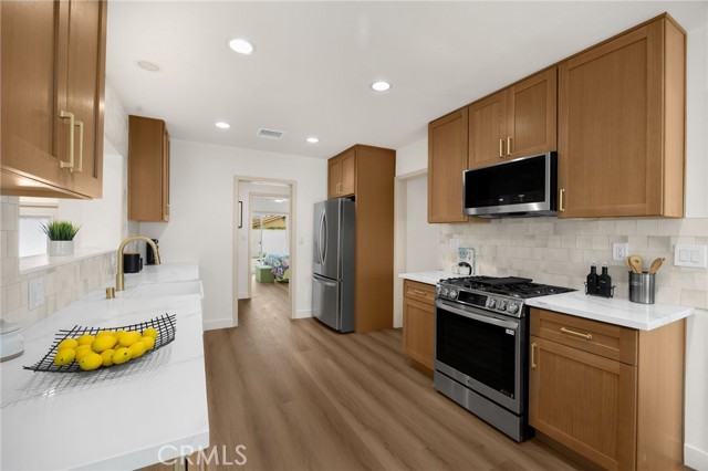 Detail Gallery Image 28 of 60 For 3033 E Sunset Hill Dr, West Covina,  CA 91791 - 5 Beds | 3 Baths