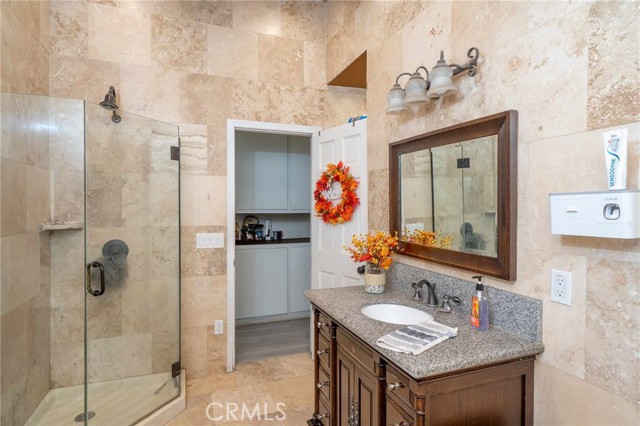 Image 16 of 48 For 1314 Helen Drive