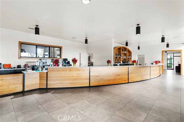 Image 24 of 62 For 40620 Calle Contento