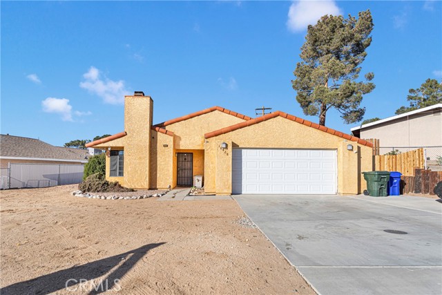 Detail Gallery Image 2 of 26 For 16428 Tolowa Rd, Apple Valley,  CA 92307 - 3 Beds | 2 Baths