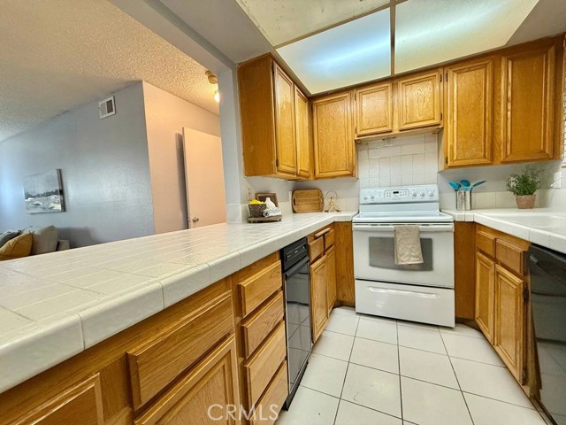 Detail Gallery Image 15 of 46 For 4142 E Mendez St #132,  Long Beach,  CA 90815 - 2 Beds | 2 Baths