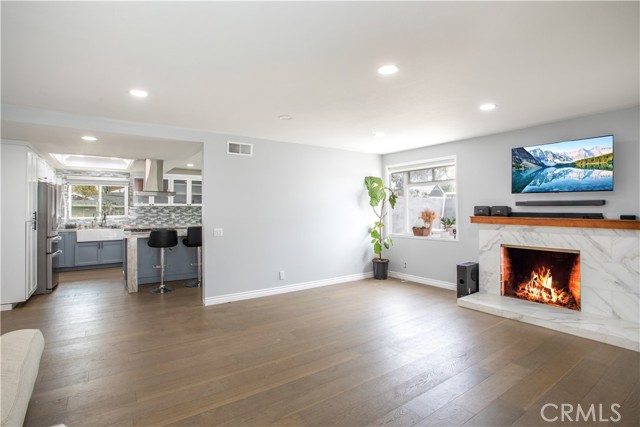 2750 San Carlos Lane, Costa Mesa CA: https://media.crmls.org/medias/ee77e9f6-d05a-4e49-a61c-6adc5be338d5.jpg