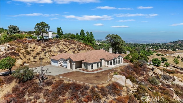 Detail Gallery Image 2 of 50 For 19805 Managua Pl, Murrieta,  CA 92562 - 3 Beds | 2/1 Baths