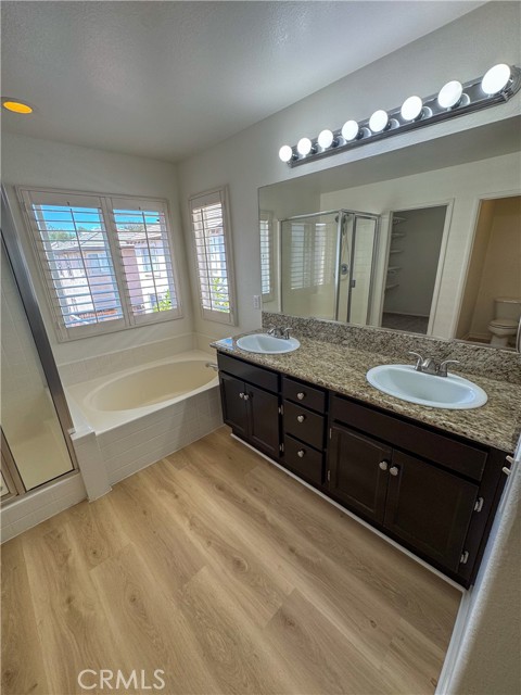 42060 Veneto Drive, Temecula CA: https://media.crmls.org/medias/ee783ca8-7298-4020-a6c8-353315bee2bf.jpg