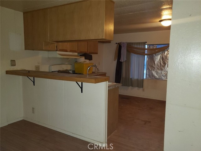 Detail Gallery Image 4 of 11 For 45800 Challenger Way #208,  Lancaster,  CA 93535 - 2 Beds | 1 Baths