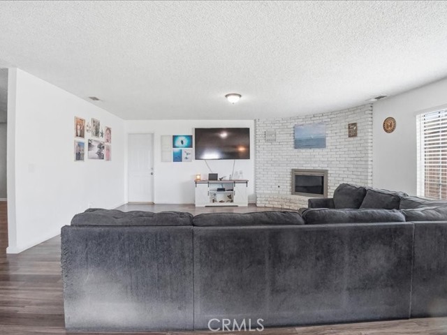 Detail Gallery Image 12 of 75 For 1826 Hillside, Norco,  CA 92860 - 4 Beds | 2 Baths