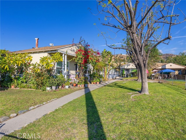 Detail Gallery Image 1 of 23 For 7982 De Garmo Ave, Sun Valley,  CA 91352 - – Beds | – Baths