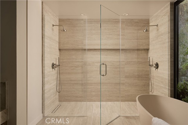 Detail Gallery Image 19 of 33 For 23740 Killion St, Woodland Hills,  CA 91367 - 4 Beds | 3 Baths