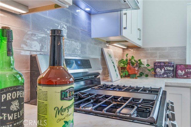 Detail Gallery Image 15 of 38 For 1736 E Oakridge, West Covina,  CA 91792 - 3 Beds | 2/1 Baths