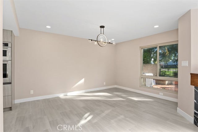 Detail Gallery Image 15 of 40 For 54 Oak Tree Ln, Irvine,  CA 92612 - 4 Beds | 2/1 Baths