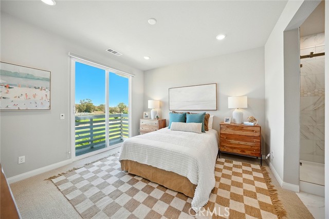 1425 W Sunrise Lane, San Pedro CA: https://media.crmls.org/medias/ee7c4bcf-b936-468f-900c-68ba6f179ef5.jpg