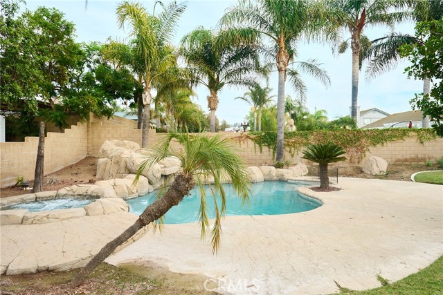 Detail Gallery Image 4 of 23 For 3153 Arapaho, Norco,  CA 92860 - 5 Beds | 3 Baths